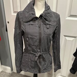 Chic Women's Utility Jacket in Charcoal Gray
